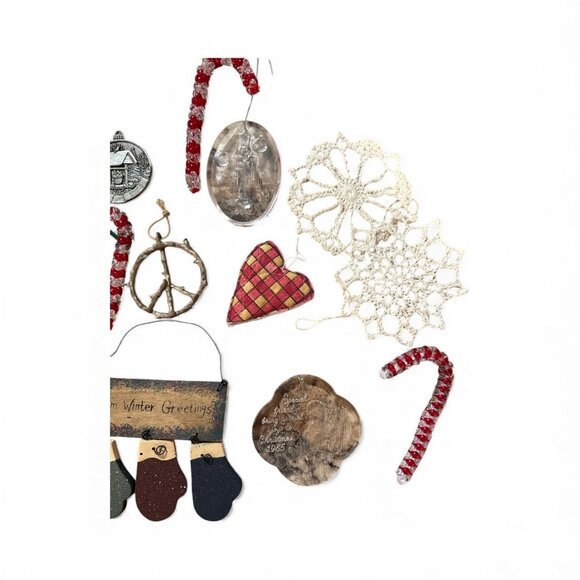 Set Of 19 Miscellaneous Christmas Ornaments - Vintage Inspired Rustic & Festive - Picture 5 of 5